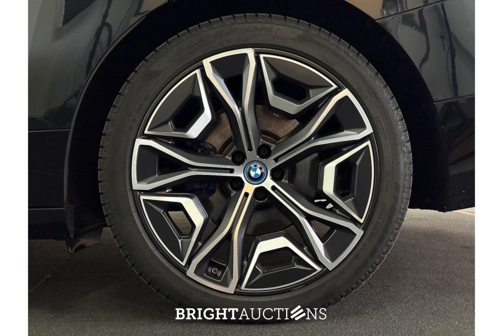 BMW iX xDrive40 Executive 77 kWh 326pk 2022 (Origineel-NL), P-510-KJ