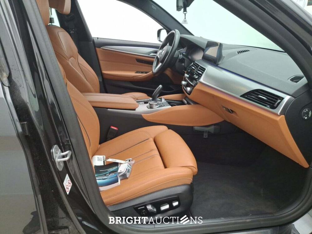 BMW 530e Iperformance M Sport 296pk 2020 (Origineel-NL) 5-Serie, H-241-LG