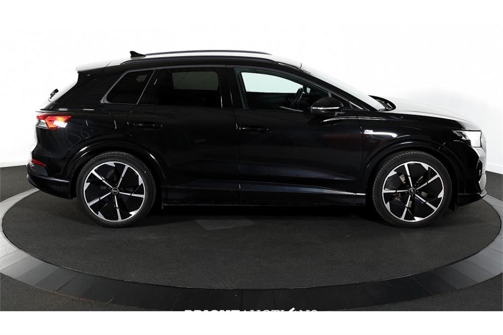 Audi Q4 35 Launch edition S Competition 55 kWh 2022 (Origineel-NL), P-141-FF