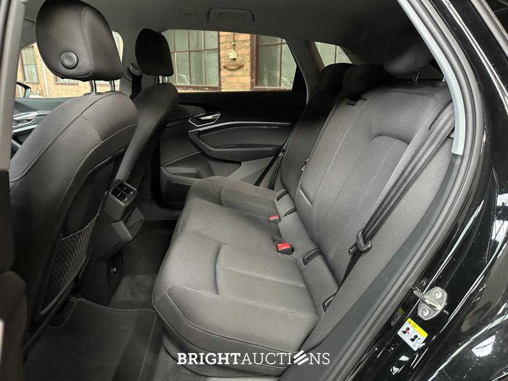 Audi e-tron 50 quattro Business edition 71 kWh 313pk 2020 (Origineel-NL + 1e eigenaar), K-578-JS