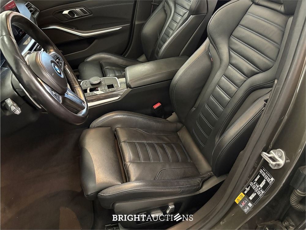 BMW 330e Touring 292pk 2023 (Origineel-NL) 3-Serie, T-265-ND