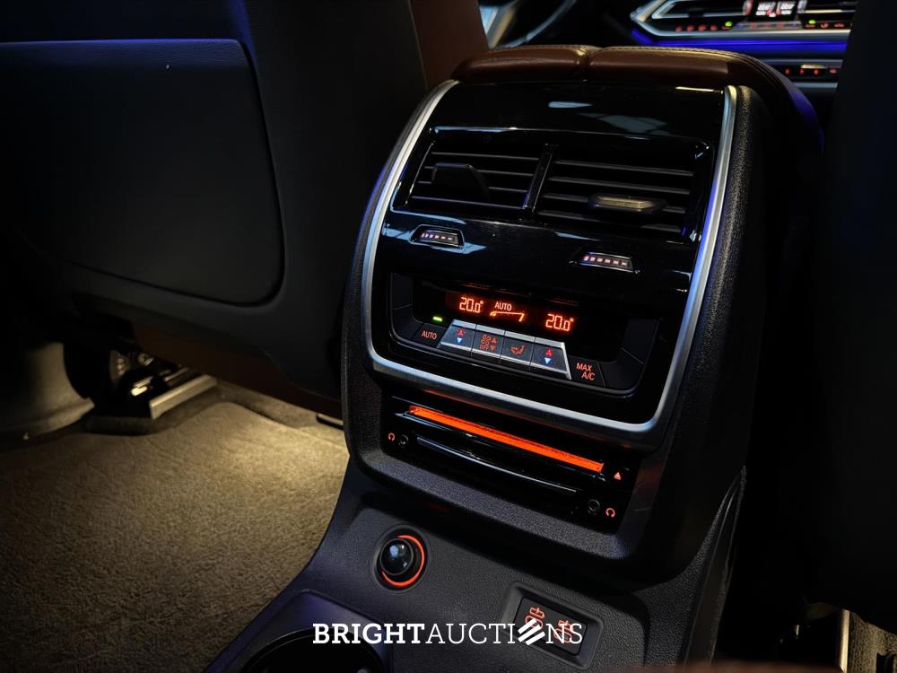 BMW X7 M50d High Executive M-Sport 400pk 2019, NL-Kenteken