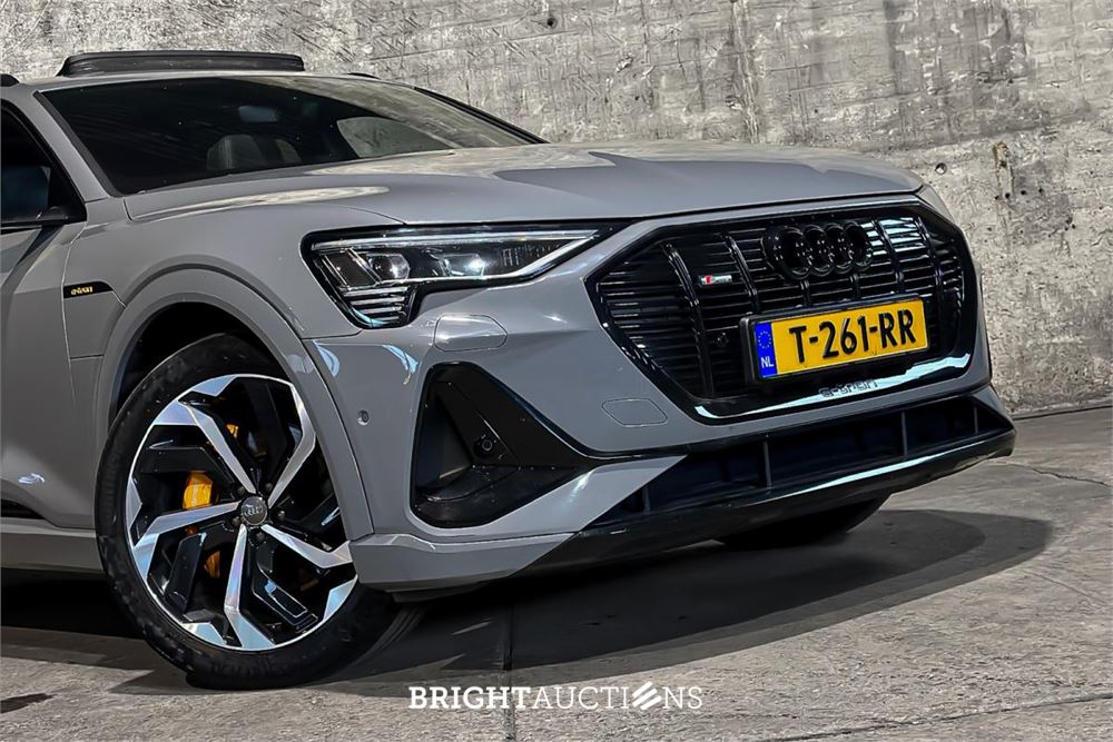 Audi e-tron Sportback 50 S edition Quattro 71 kWh 313pk 2021, T-261-RR