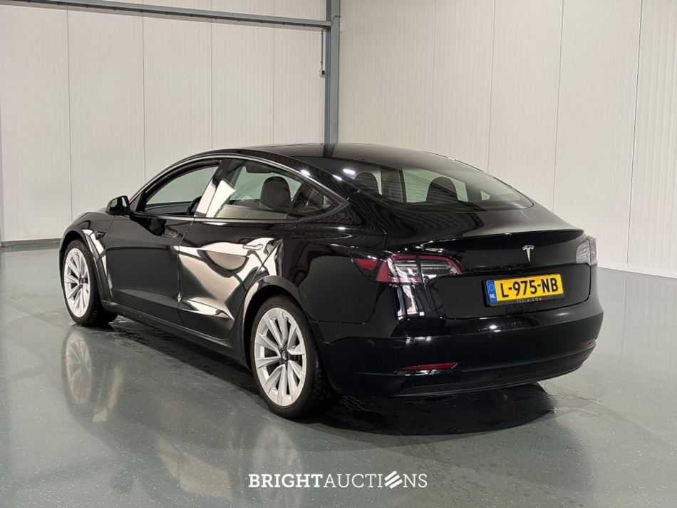 Tesla Model 3 Standard RWD Plus 60 kWh 238pk 2021 (Origineel-NL), L-975-NB