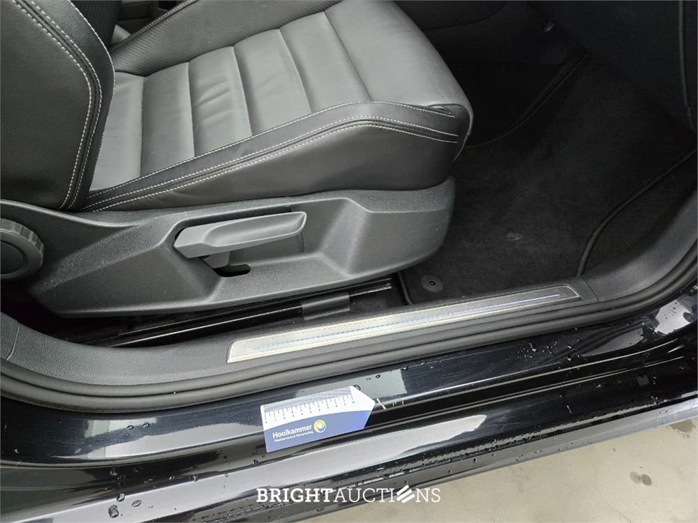 Volkswagen Golf 4Motion R 2.0 TSI 311pk 2017, X-430-GN