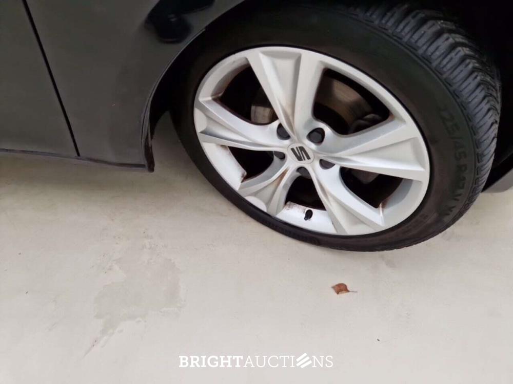 SEAT Leon FR ST Business Intense 1.0 TSI 110pk 2022 (Origineel-NL), R-319-NB