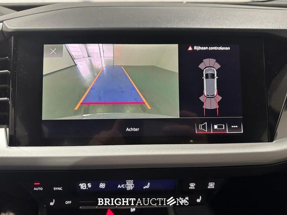 Audi Q4 35 Launch Edition 55 kWh 170pk 2021 (Origineel-NL), N-506-XJ