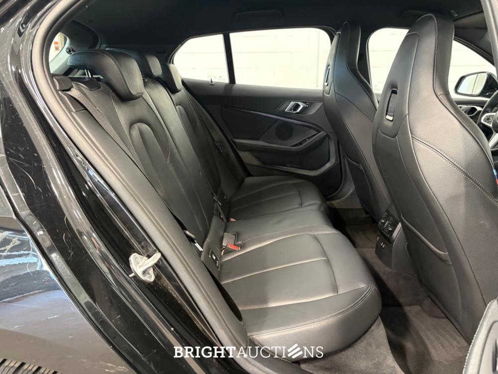 BMW 118i 1-serie Executive Edition 140pk 2020 (Origineel-NL) 1-Serie, H-604-DT