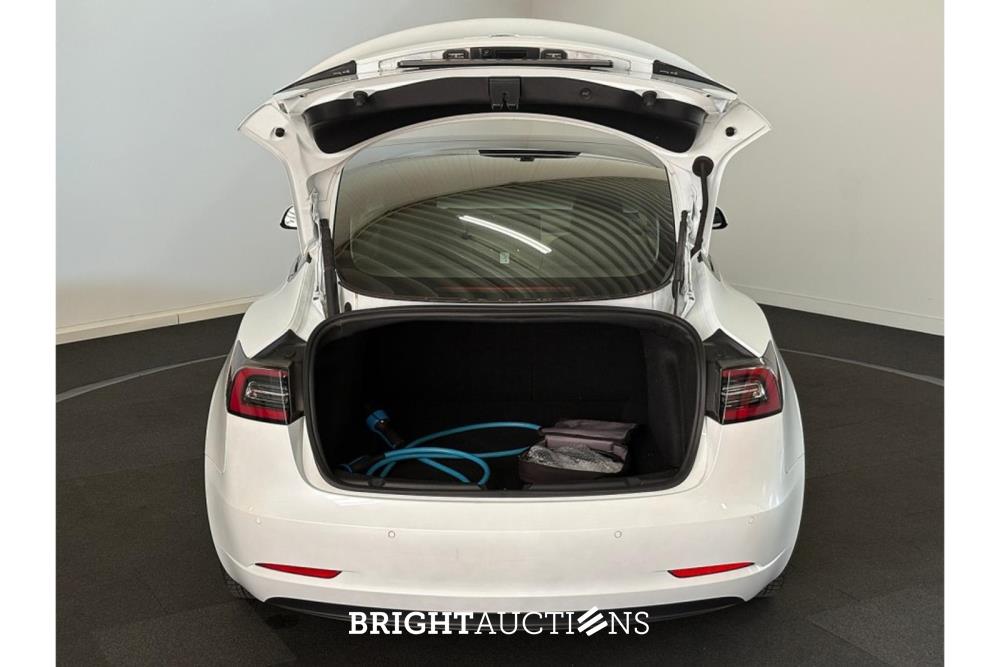 Tesla Model 3 Standard RWD Plus 60 kWh 238pk 2021 (Origineel-NL), N-008-RP