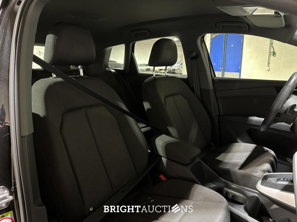 Audi Q4 e-tron 35 Edition 55 kWh 170pk 2022 (Origineel-NL), R-847-TD