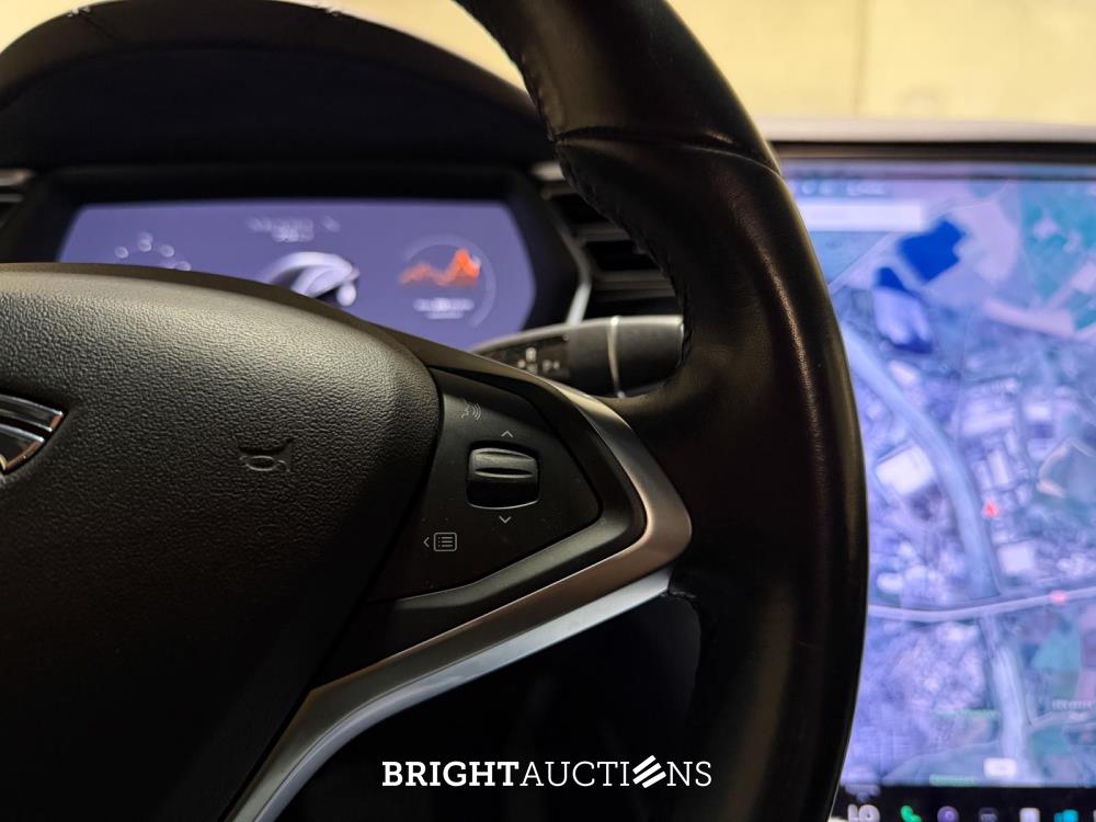 Tesla Model X 524pk 2017