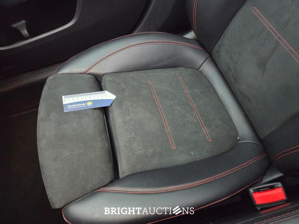 Mercedes-Benz A 220 Premium Plus 190pk 2019 A-klasse, T-192-LD