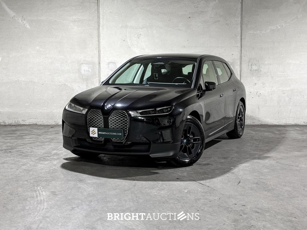 BMW iX xDrive40 Executive 77 kWh 326pk 2023 (Origineel-NL), T-756-HD