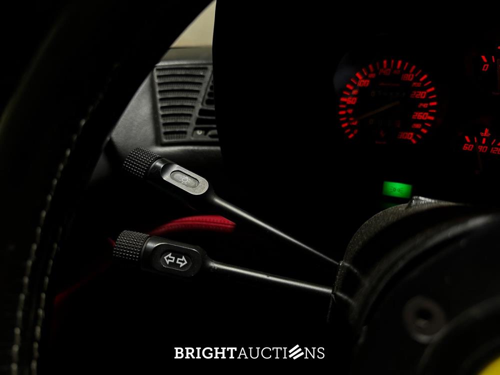 Ferrari 348 TS Targa 3.4 V8 300pk 1992 (40.000 km) Youngtimer