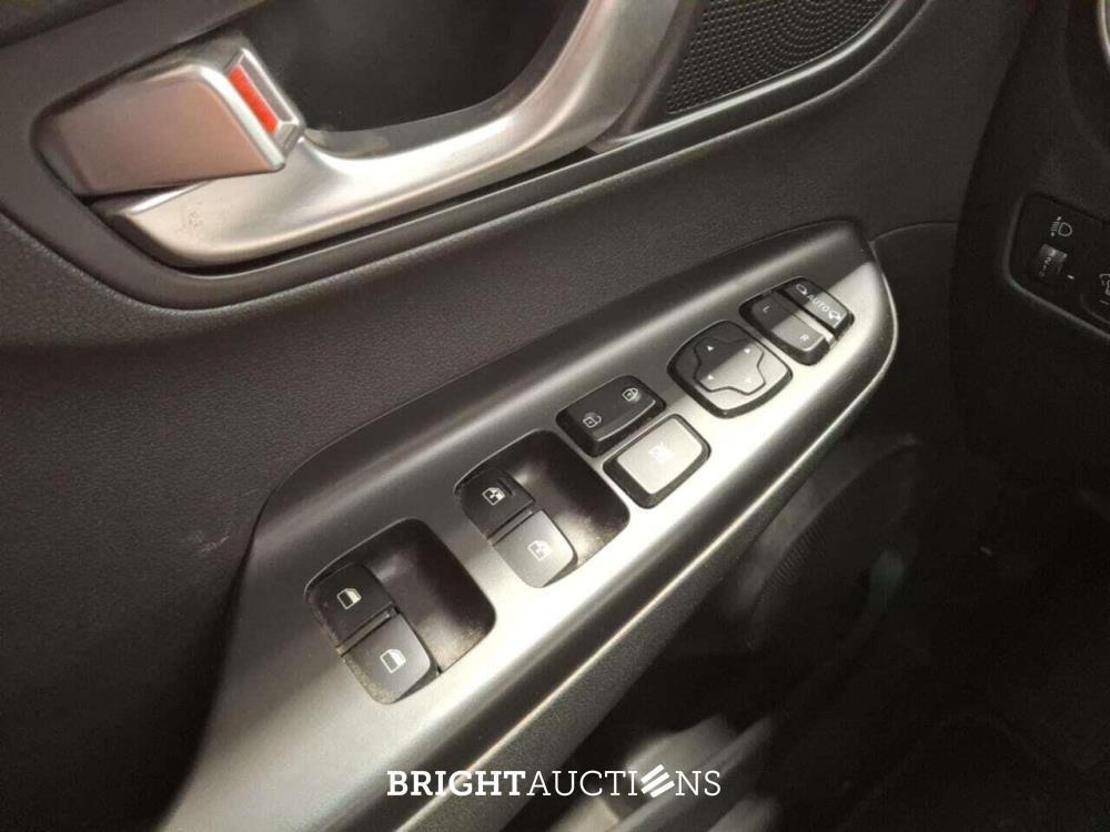 Hyundai Kona EV Fashion 64 kWh 204pk 2023 (Origineel-NL), S-160-ZB