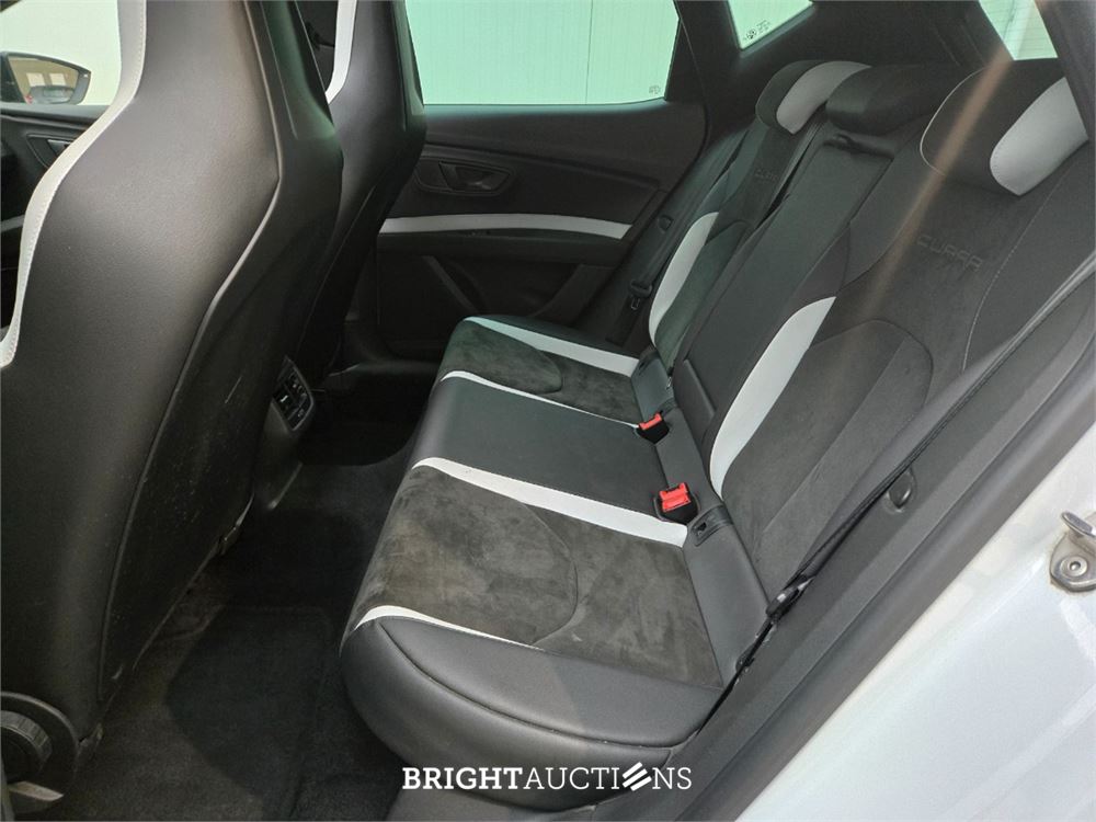 SEAT Leon Cupra Connect 2.0 TSI 290pk 2016, P-506-PT