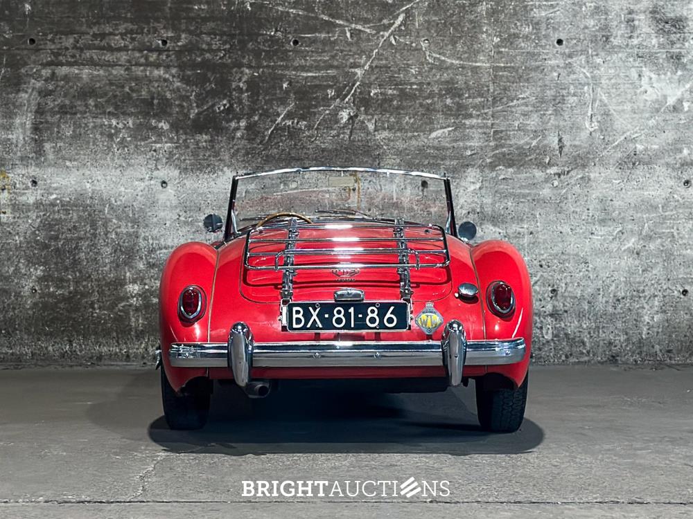 MG MGA Cabriolet 1957, BX-81-86