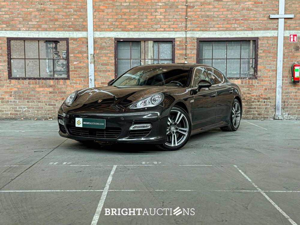 Porsche Panamera Turbo 4.8 V8 500pk 2009 Sport-Chrono, N-110-LT