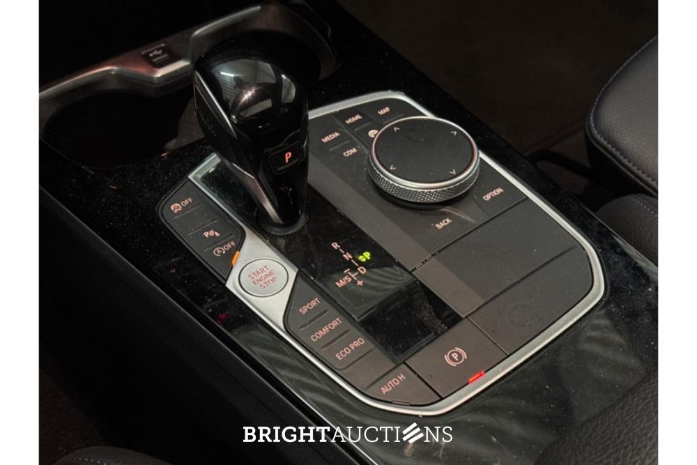 BMW M135 i Business Edition xDrive 306pk 2021 (Origineel-NL) 1-Serie, N-977-HZ