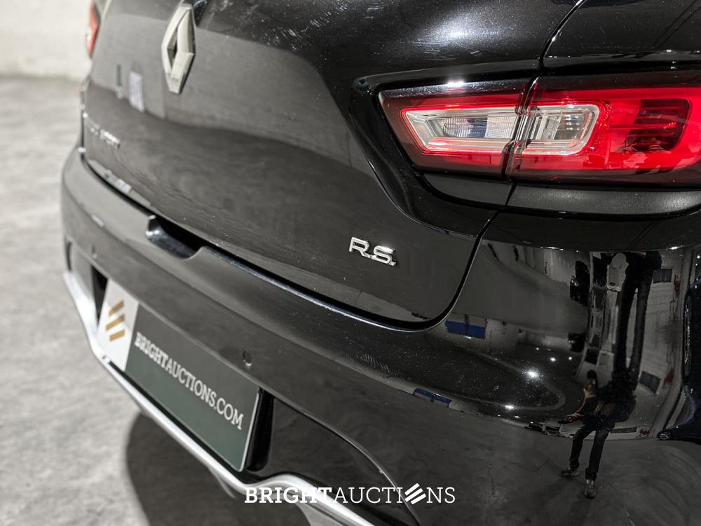 Renault Clio 1.6 R.S. Trophy 220pk 2015, K-787-PD