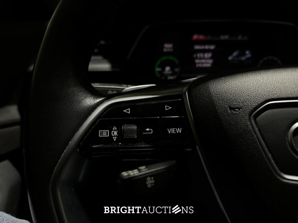 Audi e-tron Sportback 55 quattro Business edition 95 kWh 408pk 2020 (Origineel-NL+1e eigenaar), K-601-GZ