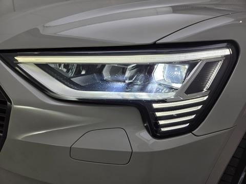 Audi e-tron 55 advanced Pro Line Plus Quattro 95 kWh 408pk 2018, K-095-VH