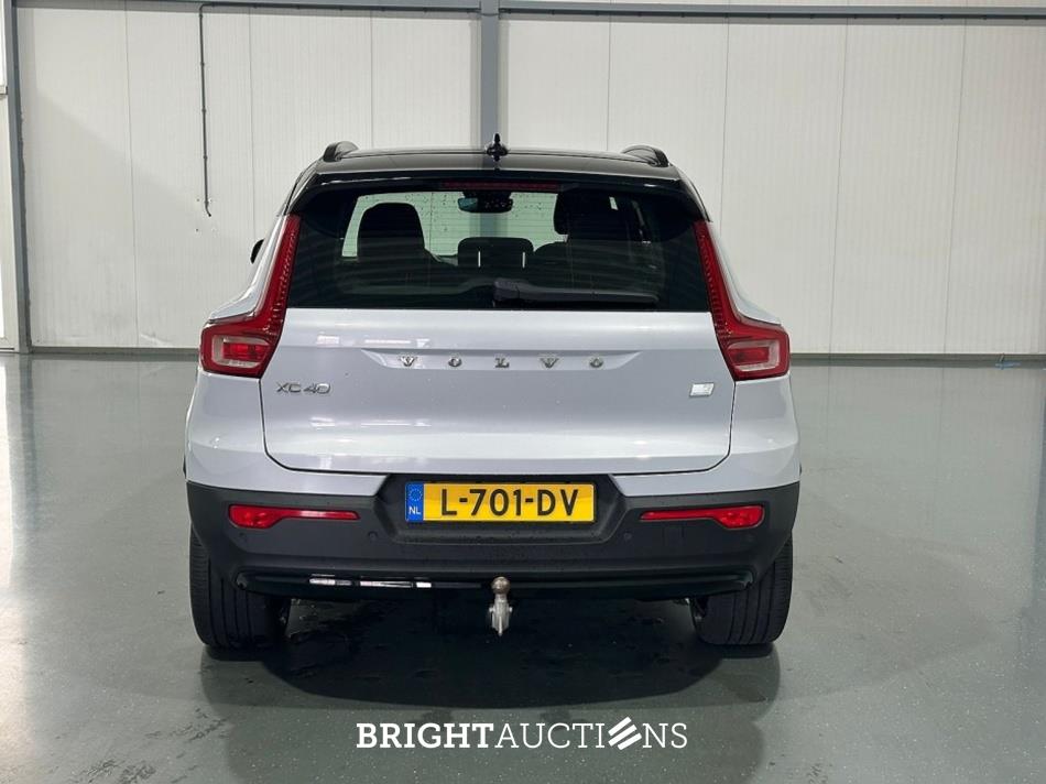 Volvo XC40 Recharge P8 R-Design Warmtepomp AWD 408pk 2021 (Origineel-NL), L-701-DV