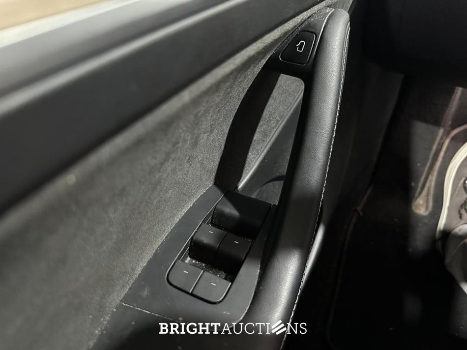 Tesla Model 3 Long Range AWD 75 kWh 351pk 2023 (Origineel-NL), S-091-VD