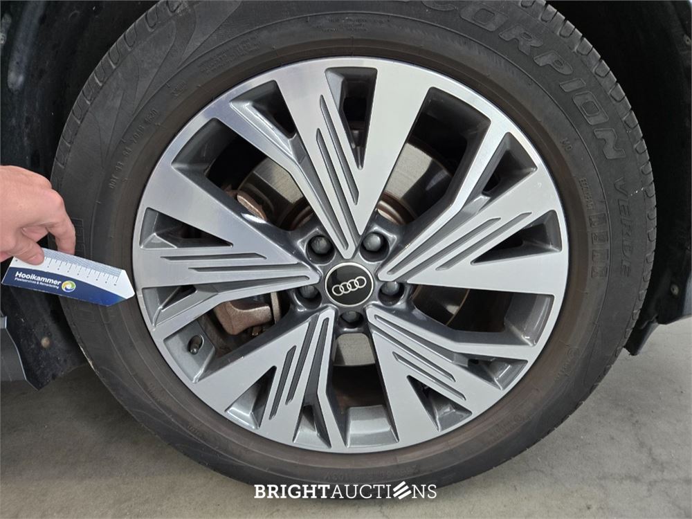 Audi Q4 e-tron 40 Advanced edition 77 kWh 204pk 2023 (Origineel-NL), S-421-NX