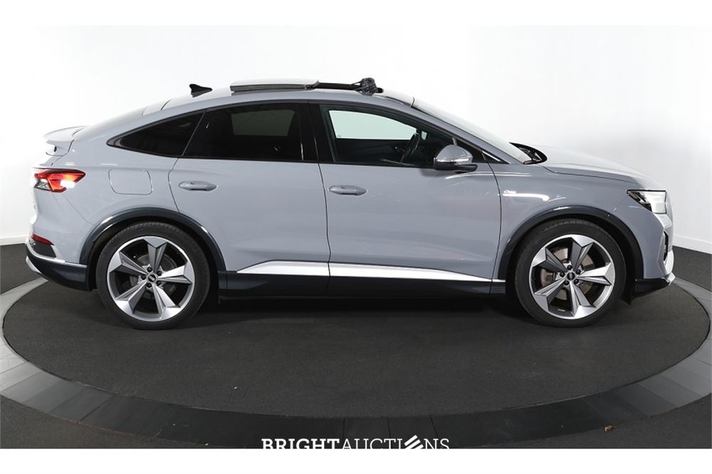 Audi Q4 50 S edition Quattro 77 kWh 2021 (Origineel-NL), N-596-SR