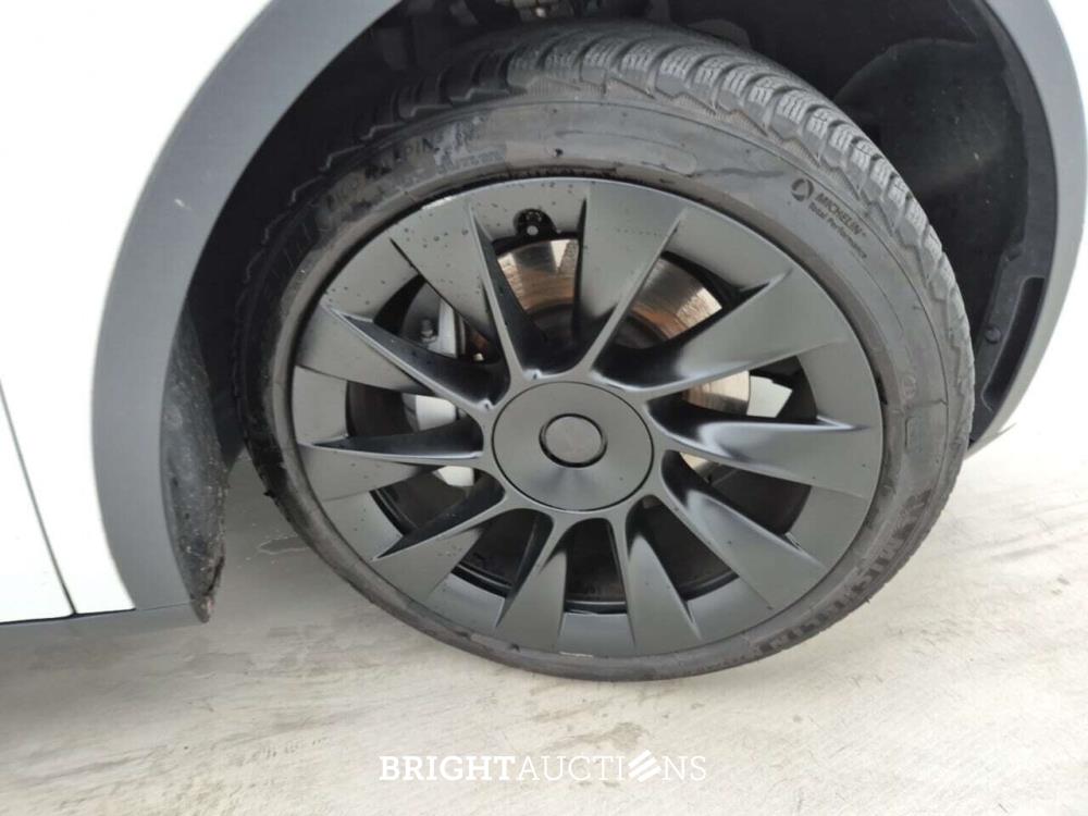 Tesla Model Y RWD 58 kWh 238pk 2023 (Origineel-NL), X-697-DL