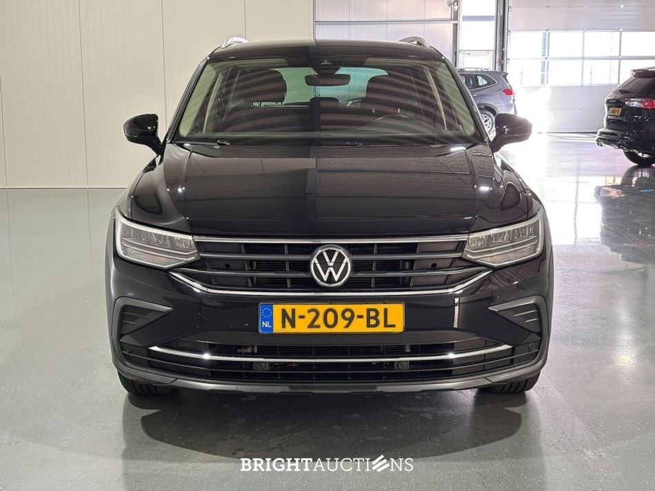 Volkswagen Tiguan Life Business 1.5 TSI 150pk 2021 (Origineel-NL), N-209-BL