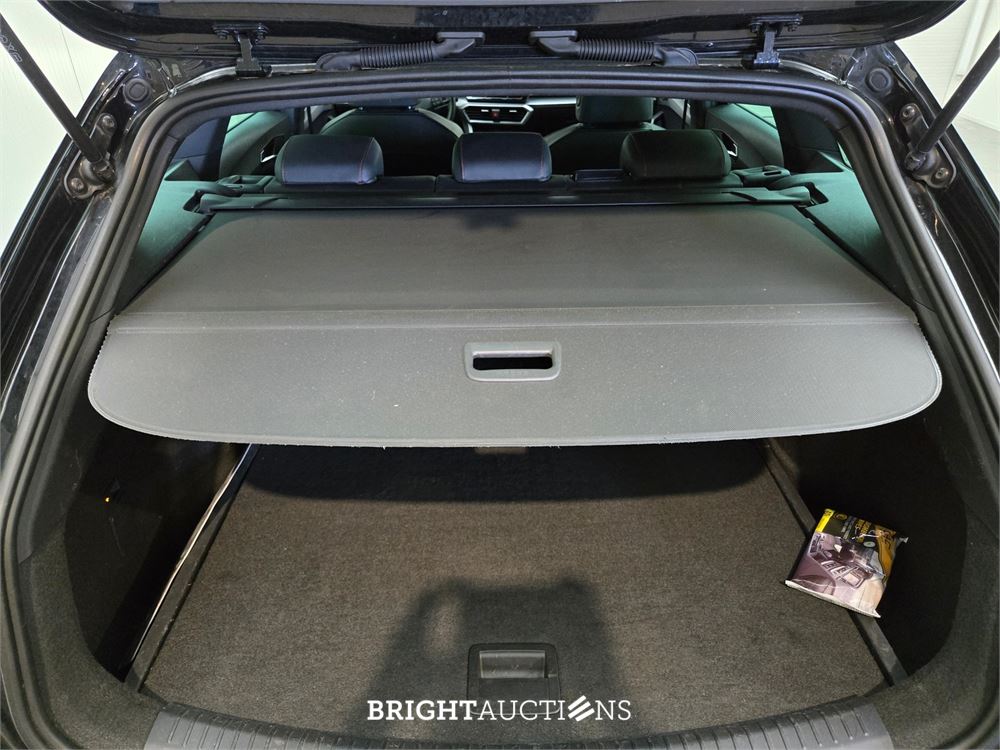 SEAT Leon FR Sportstourer Business Intense 1.0 TSI 110pk 2023 (Origineel-NL), T-485-XV