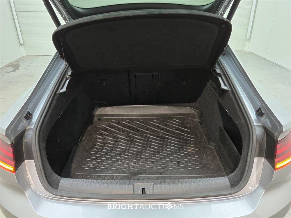 Volkswagen Arteon Business R 1.5 TSI 150pk 2018 (Origineel-NL), TK-155-T