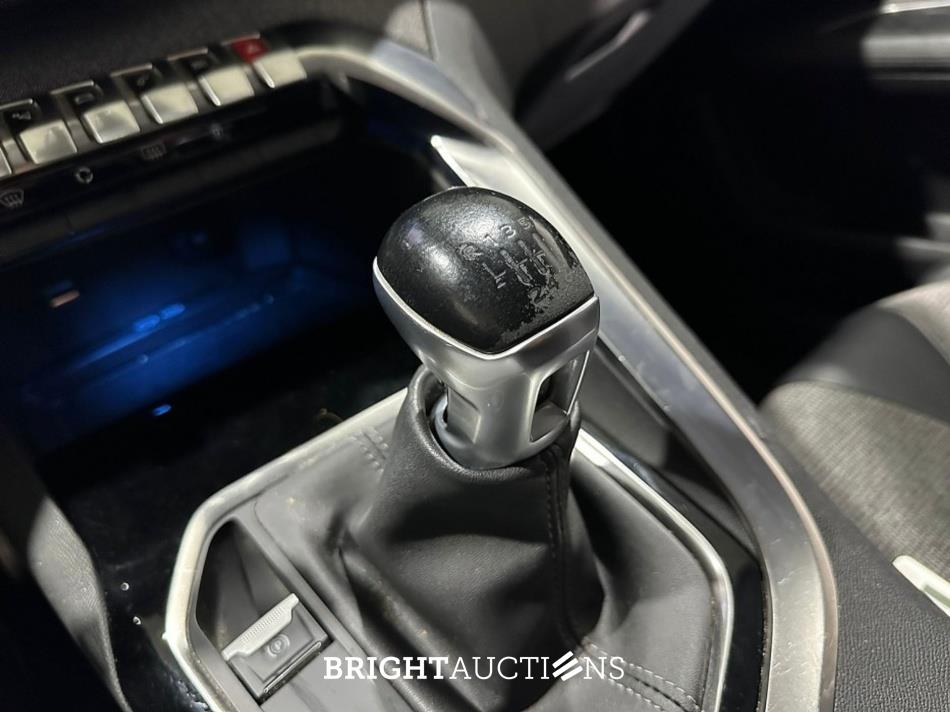 Peugeot 3008 Blue Lease Premium 1.2 PureTech 131pk 2020 (Origineel-NL), H-973-HN