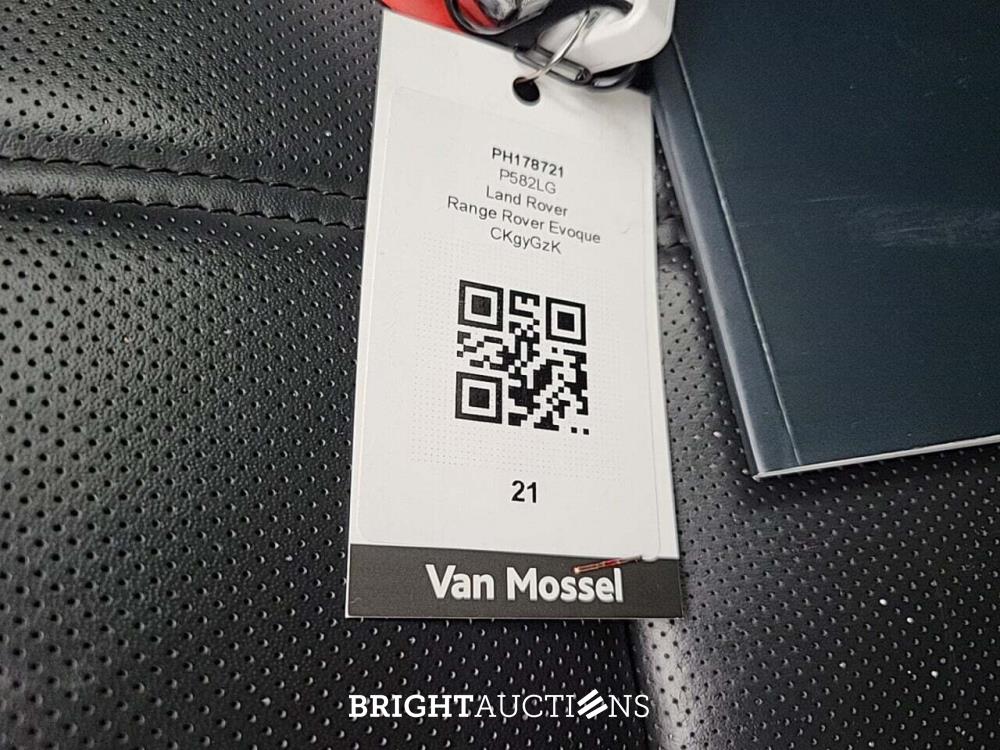 Land Rover Range Rover Evoque P300e 1.5 AWD 309pk 2022 (Origineel-NL), P-582-LG