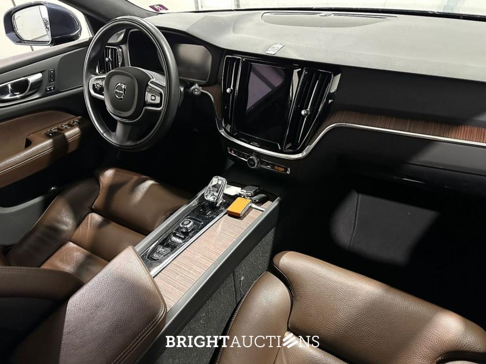 Volvo V60 B3 Inscription 2.0 163pk 2021 (Origineel-NL), K-020-SZ