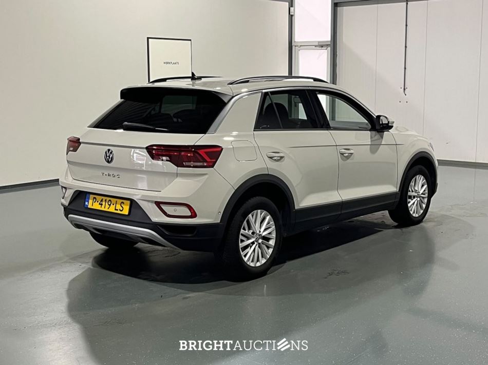 Volkswagen T-Roc Life 1.5 TSI 150pk 2022 (Origineel-NL), P-419-LS
