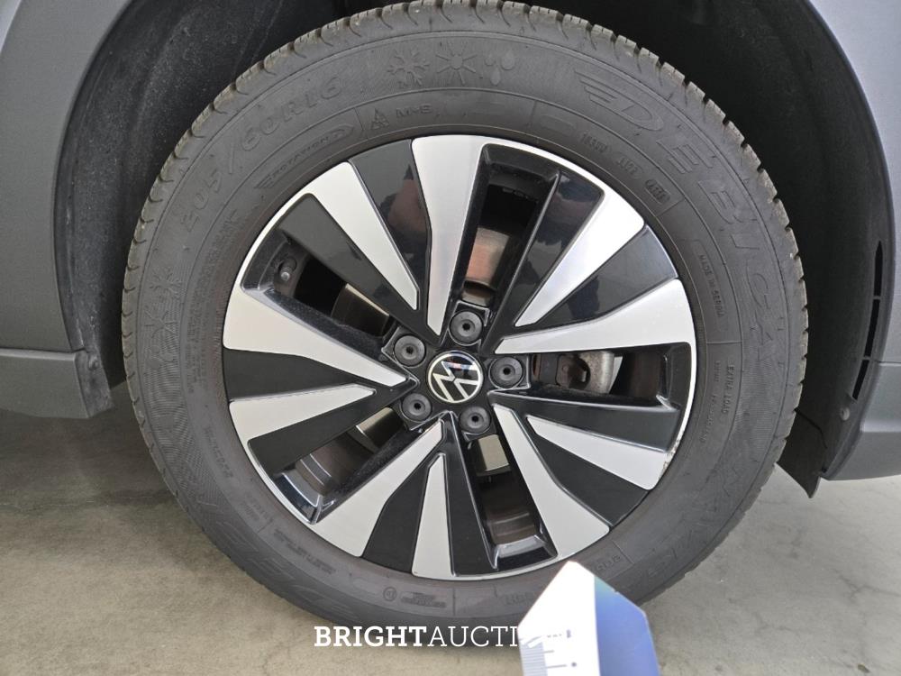 Volkswagen Taigo Life 1.0 TSI 110pk 2022, T-886-RR