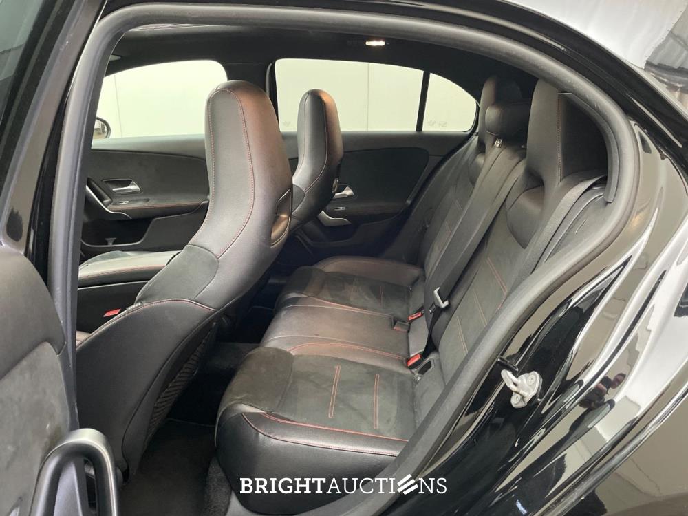 Mercedes-Benz A 180 Business Solution AMG Night Upgrade 136pk 2019 (Origineel-NL) A-klasse, ZN-716-K