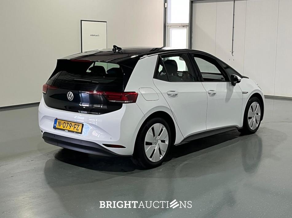 Volkswagen ID.3 Life 58 kWh 143pk 2021 (Origineel-NL), N-079-FZ
