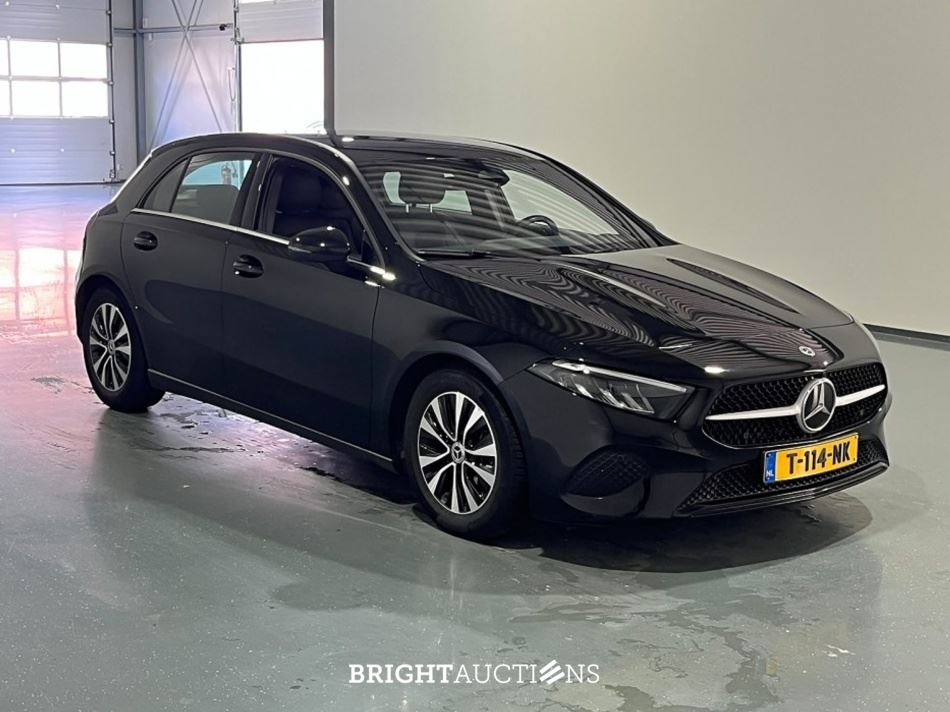 Mercedes-Benz A180 BusinesS-Line 136pk 2023 (Origineel-NL) A-klasse, T-114-NK