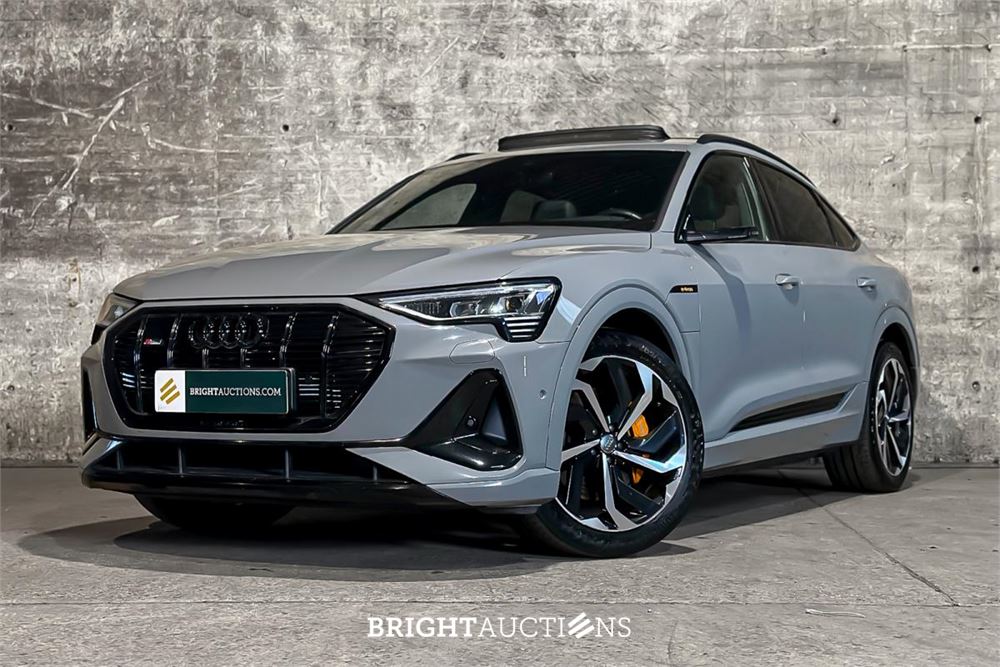 Audi e-tron Sportback 50 S edition Quattro 71 kWh 313pk 2021, T-261-RR
