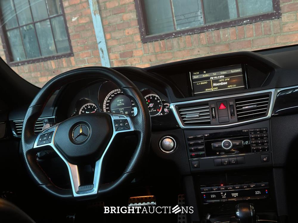 Mercedes-Benz E63 AMG 6.3 V8 -CARBON- 525pk 2010 (Origineel-NL), 47-LKB-6