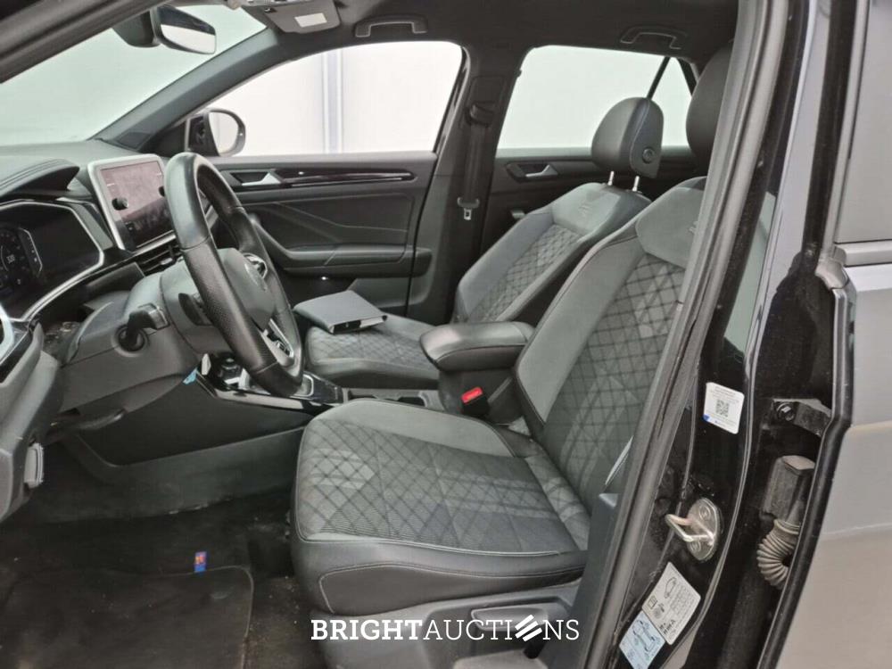 Volkswagen T-Roc R-Line Business 1.5 TSI DSG 150pk 2023 (Origineel-NL), S-317-PJ