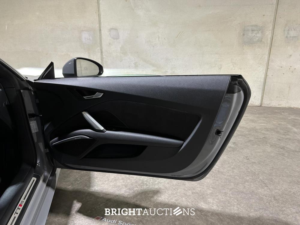 Audi TT Roadster 2.5 TFSI TT RS quattro 400pk 2018, P-886-JD