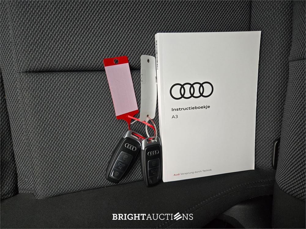 Audi A3 Sportback 30 Advanced edition TFSI 110pk 2021 (Origineel-NL), L-104-XK