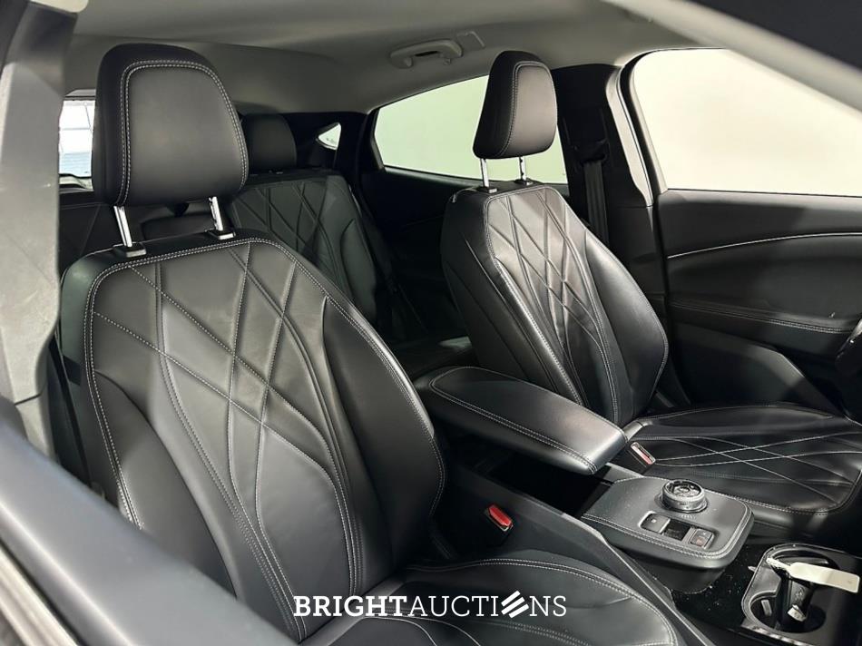 Ford Mustang Mach-E RWD 75 kWh 269pk 2021 (Origineel-NL), N-782-JV