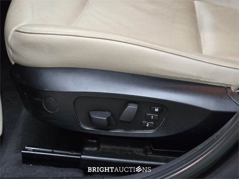 BMW X1 xDrive20d High Executive 184pk 2015, ZN-485-B
