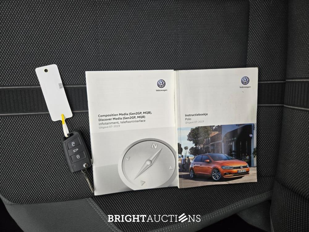 Volkswagen Polo Highline Business R 1.0 TSI 95pk 2020 (Origineel-NL), J-132-HL
